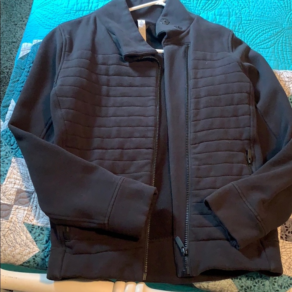 Lulu lemon black zip up jacket